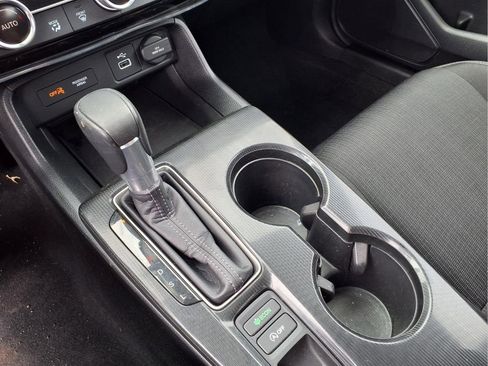 Used 2024 Honda Civic EX image 7