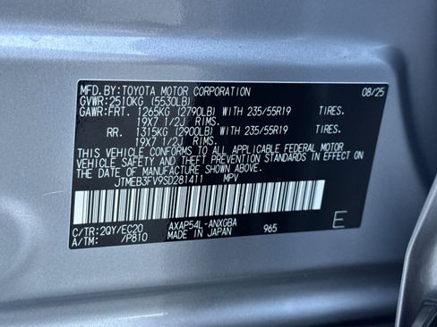Used 2025 Toyota RAV4 XSE image 25