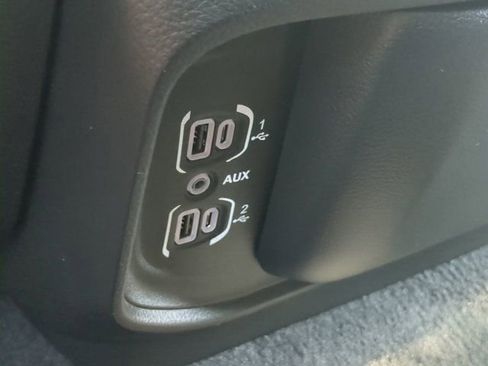 Used 2025 RAM 1500 Laramie AWD/4WD image 20