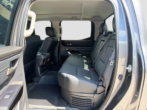 Used 2024 Toyota Tundra Limited AWD/4WD image 19