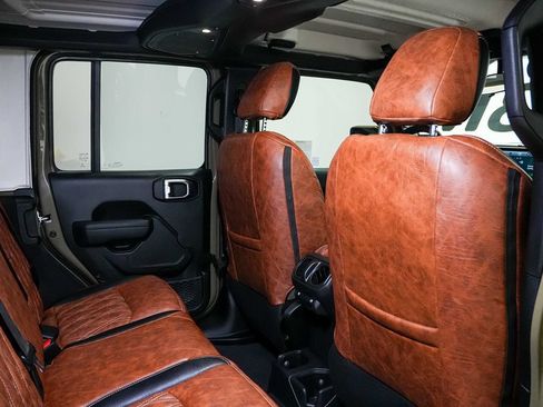Used 2025 Jeep Wrangler Unlimited Sport AWD/4WD image 24