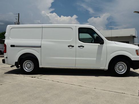 Used 2018 Nissan NV 2500 S RWD image 8