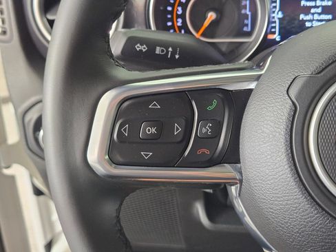 Used 2021 Jeep Wrangler Unlimited Sahara AWD/4WD image 29