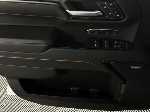 Used 2025 GMC Sierra 1500 AT4 image 22