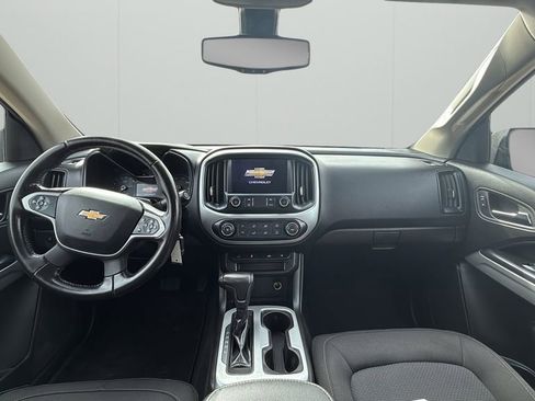 Used 2020 Chevrolet Colorado LT w/ LT Convenience Package image 12