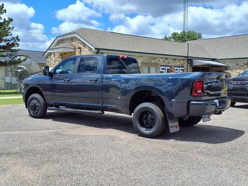 New 2026 RAM 3500 Big Horn AWD/4WD image 19
