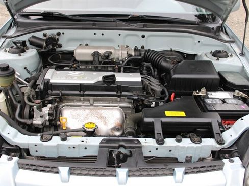 Used 2004 Hyundai Accent GL image 18