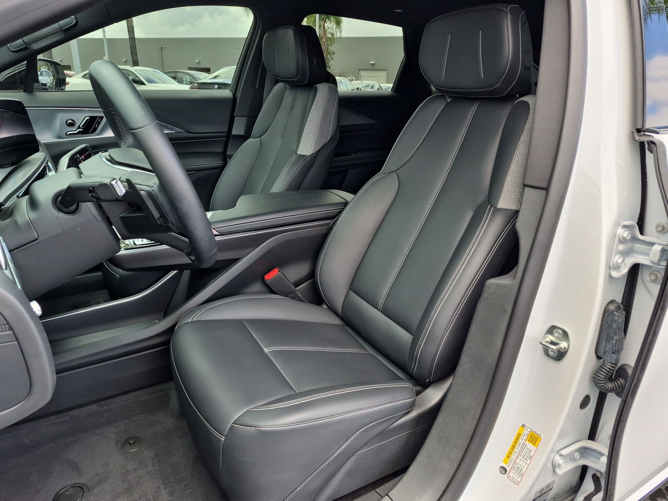 Used 2024 Cadillac Lyriq Tech w/ Driver Assist Package AWD/4WD image 16