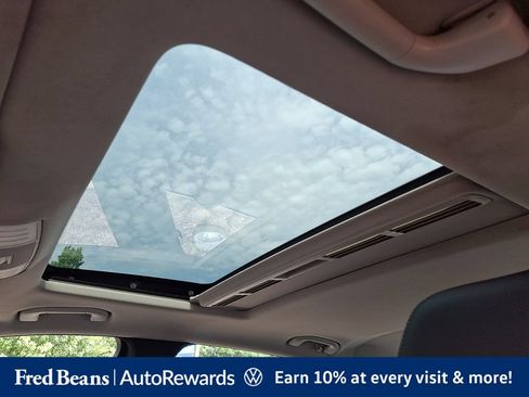 Used 2014 Mercedes-Benz E 350 Sedan image 18