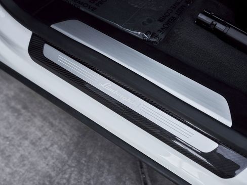 Used 2024 Lamborghini Urus Performante image 40