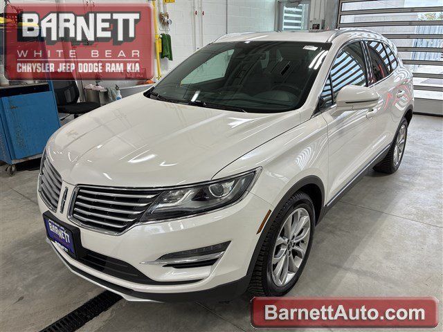 Used 2017 Lincoln MKC Select w/ Select Plus Package FWD image 1