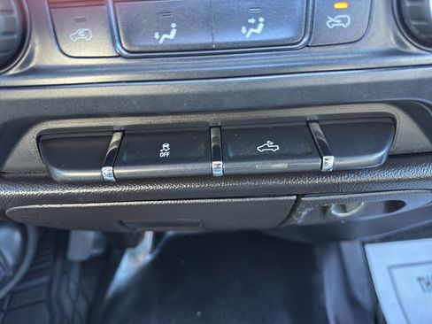 Used 2016 GMC Sierra 2500 2WD Regular Cab image 24