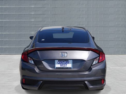 Used 2019 Honda Civic EX image 4