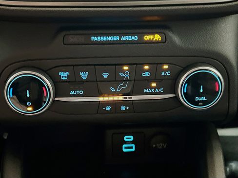 Used 2023 Ford Escape Active FWD image 11
