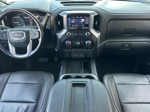 Used 2020 GMC Sierra 2500 SLT w/ Technology Package AWD/4WD image 3