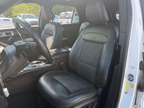 Used 2022 Ford Explorer Timberline w/ Timberline Technology Package AWD/4WD image 16