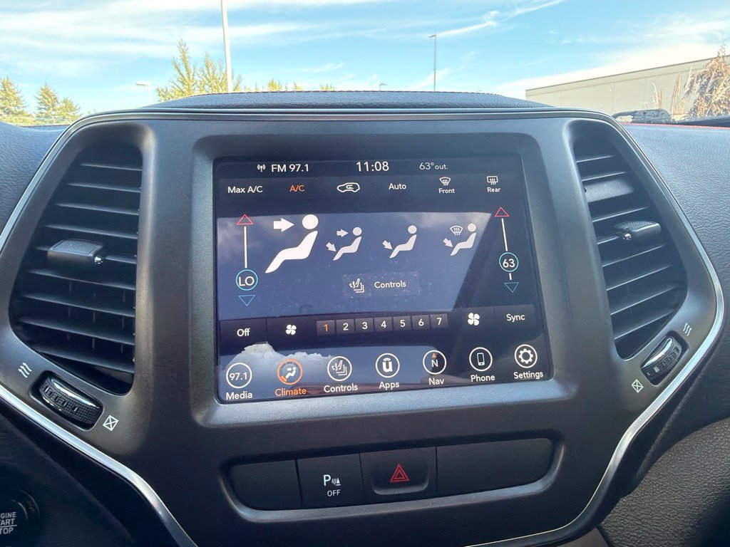 Used 2020 Jeep Cherokee Trailhawk w/ Comfort/Convenience Group AWD/4WD image 26
