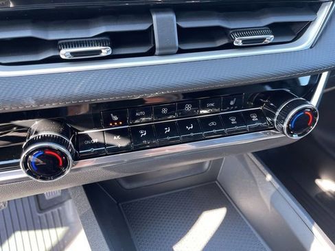 New 2026 Chevrolet Equinox LT w/ Convenience Package II image 19