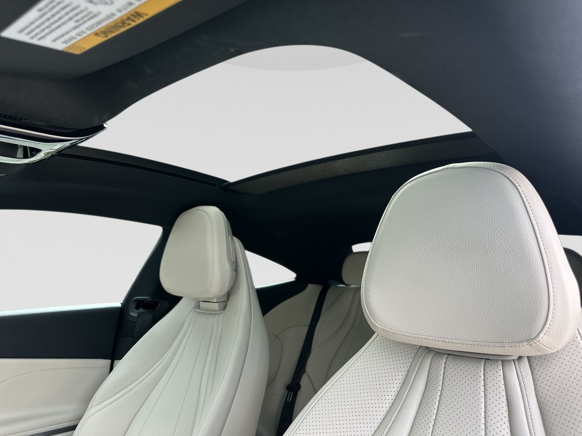 Used 2024 Mercedes-Benz CLE 300 4MATIC Coupe image 19