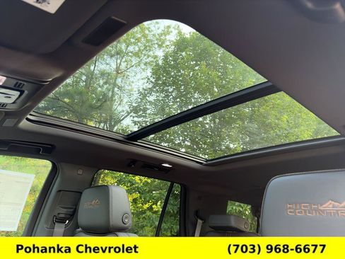 New 2026 Chevrolet Tahoe High Country AWD/4WD image 21