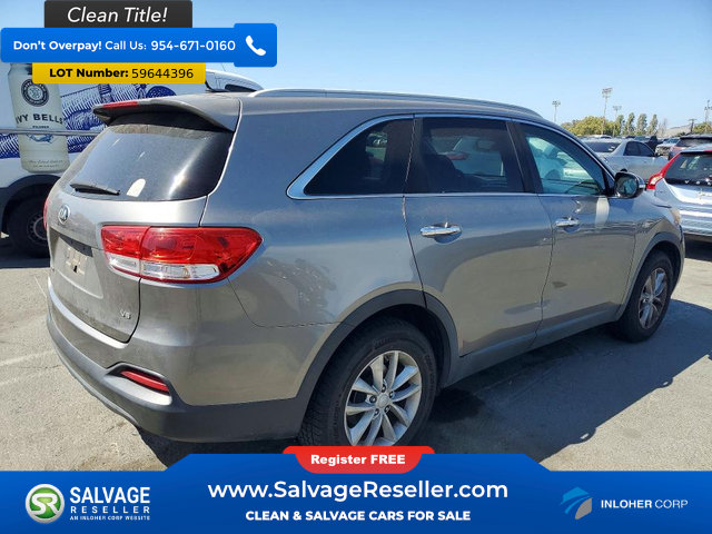 Used 2017 Kia Sorento LX FWD image 4
