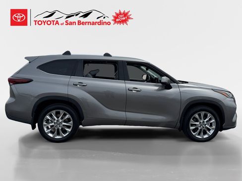 New 2026 Toyota Highlander Limited image 6