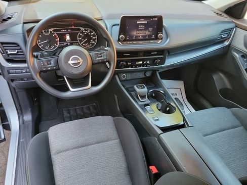 Used 2023 Nissan Rogue SV FWD image 17