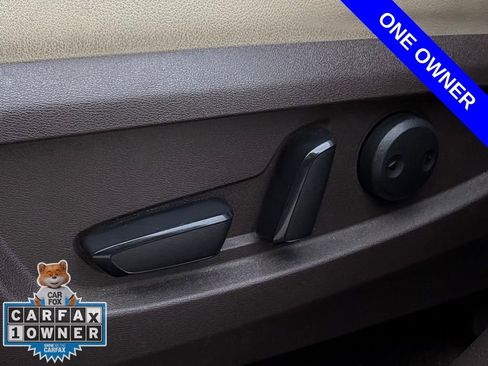 Used 2019 INFINITI QX50 Essential w/ Sensory Package image 7