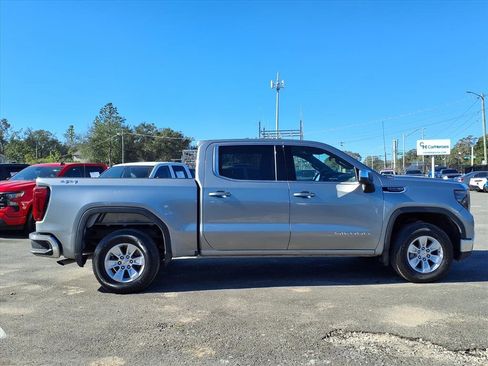 Used 2024 GMC Sierra 1500 SLE image 8