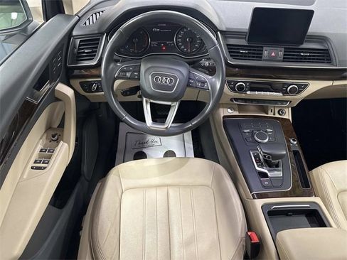 Used 2019 Audi Q5 2.0T Premium w/ Convenience Package image 13