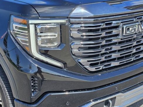 Used 2024 GMC Sierra 1500 Denali Ultimate AWD/4WD image 8