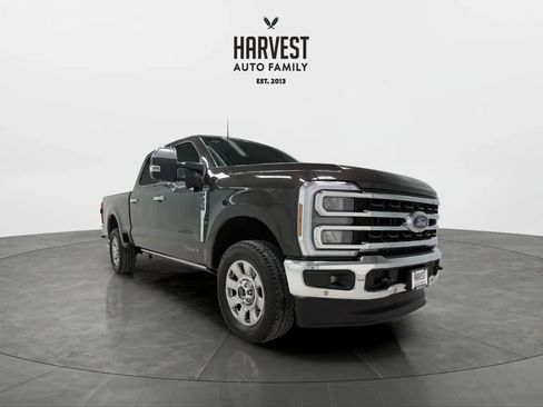 Used 2025 Ford F250 King Ranch w/ Chrome Package image 6