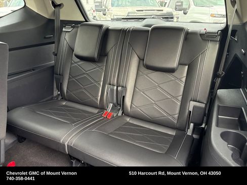 Used 2025 Volkswagen Atlas SE image 30