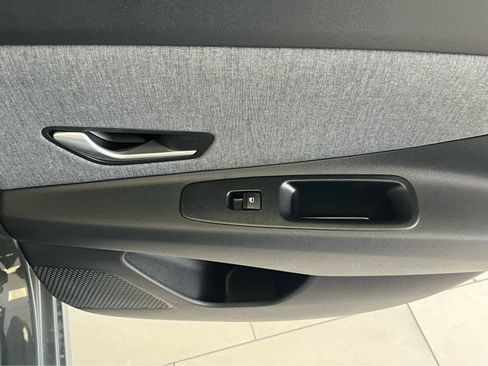 New 2026 Hyundai Elantra Limited image 22