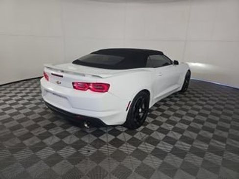 Used 2019 Chevrolet Camaro LT RWD image 3