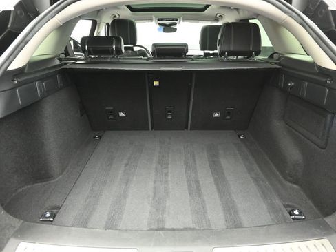 Used 2019 Land Rover Range Rover Velar S image 23