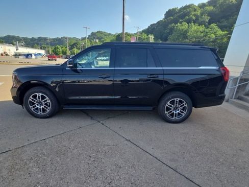 New 2026 Ford Expedition Max Active AWD/4WD image 4