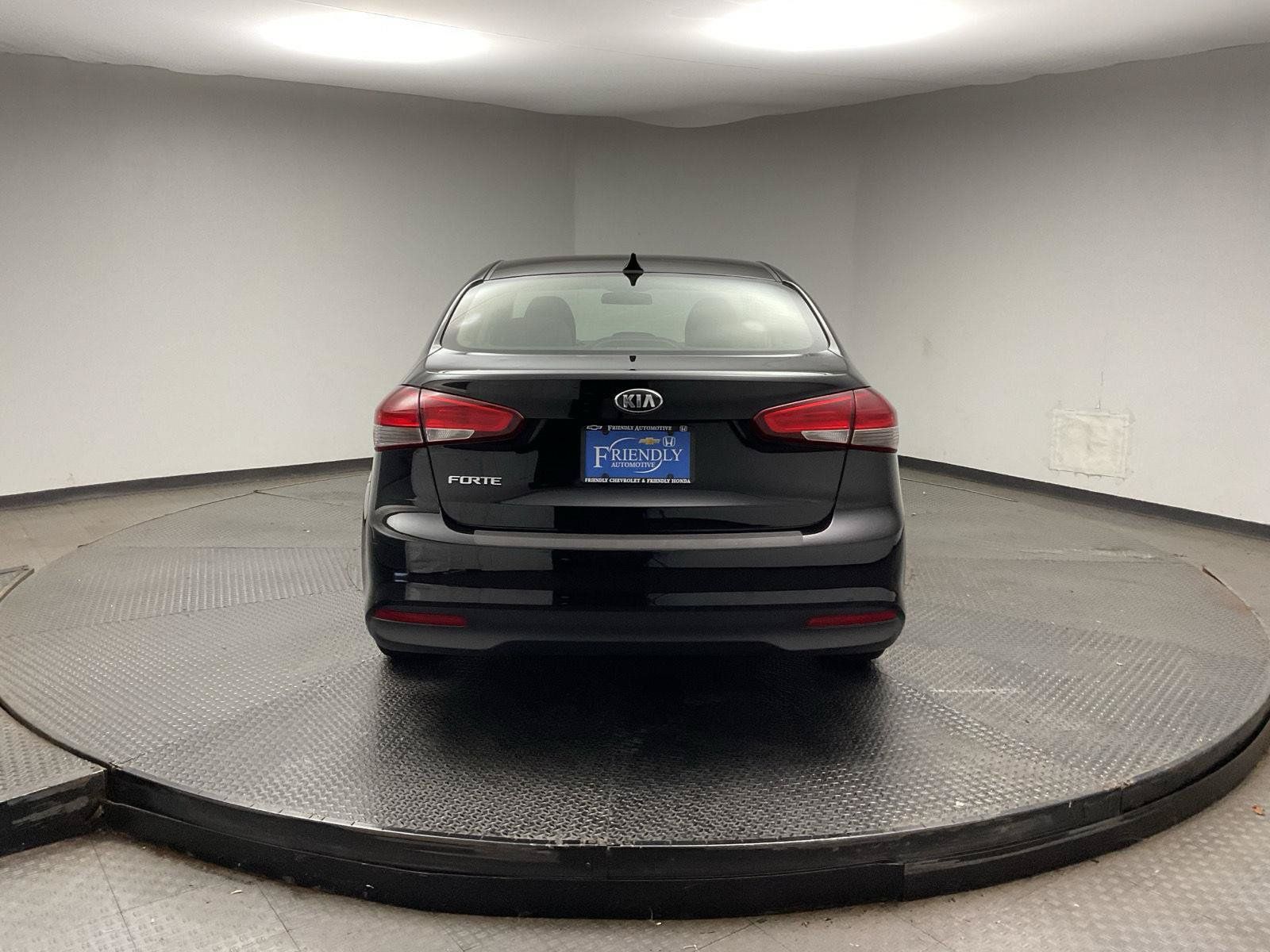 Used 2017 Kia Forte LX FWD image 6
