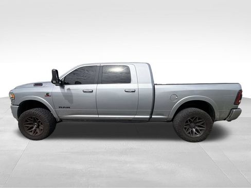 Used 2022 RAM 3500 Laramie AWD/4WD image 1