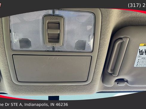 Used 2011 Toyota RAV4 4WD image 34