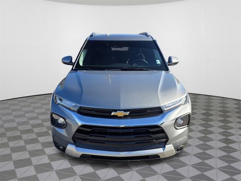 Used 2023 Chevrolet TrailBlazer LT image 3