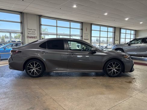 Certified 2024 Toyota Camry SE w/ Convenience Package FWD image 3