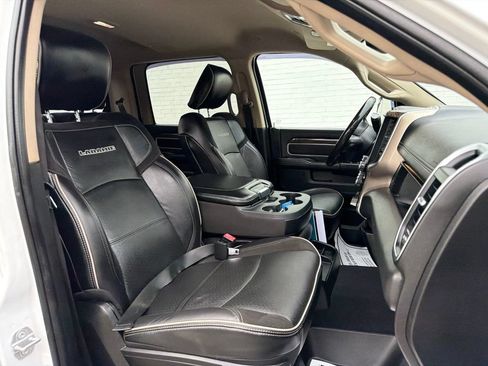 Used 2020 RAM 3500 Laramie RWD image 15