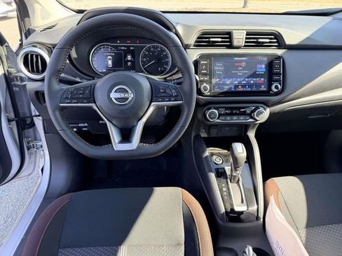 New 2025 Nissan Versa SR w/ Trunk Package FWD image 17