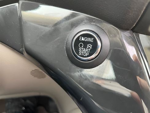 Used 2016 Ford Escape Titanium AWD/4WD image 28
