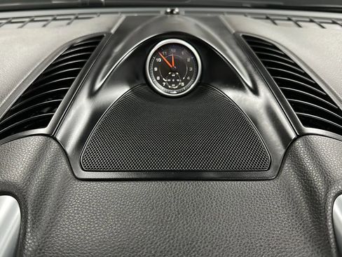 Used 2018 Porsche Cayenne Platinum Edition image 22