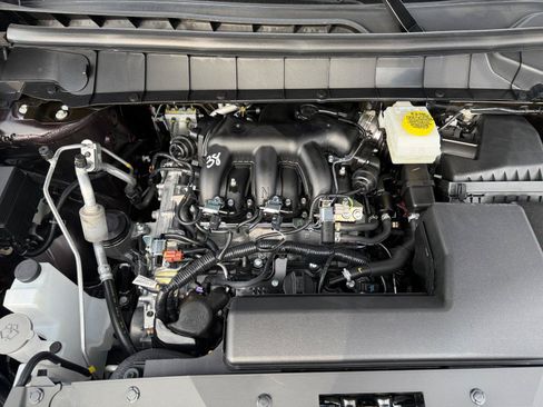 Used 2026 Nissan Pathfinder SV AWD/4WD image 32