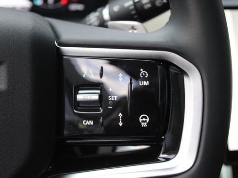 Certified 2025 Land Rover Discovery Sport S image 22