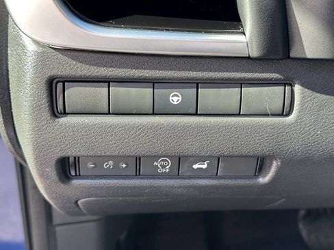 Certified 2023 Nissan Rogue SL image 23