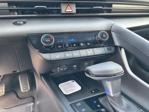 New 2026 Hyundai Elantra SEL Sport FWD image 25